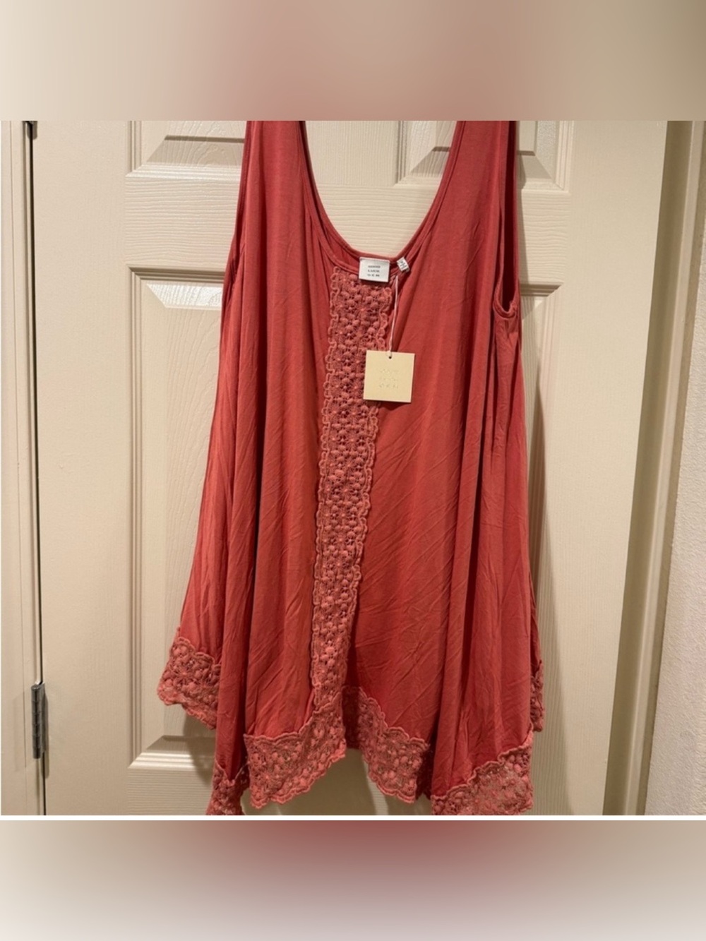 Good Luck Gem Coral Lace Trim Tunic Top Sleeveless Boho Style | Size 1X NWT